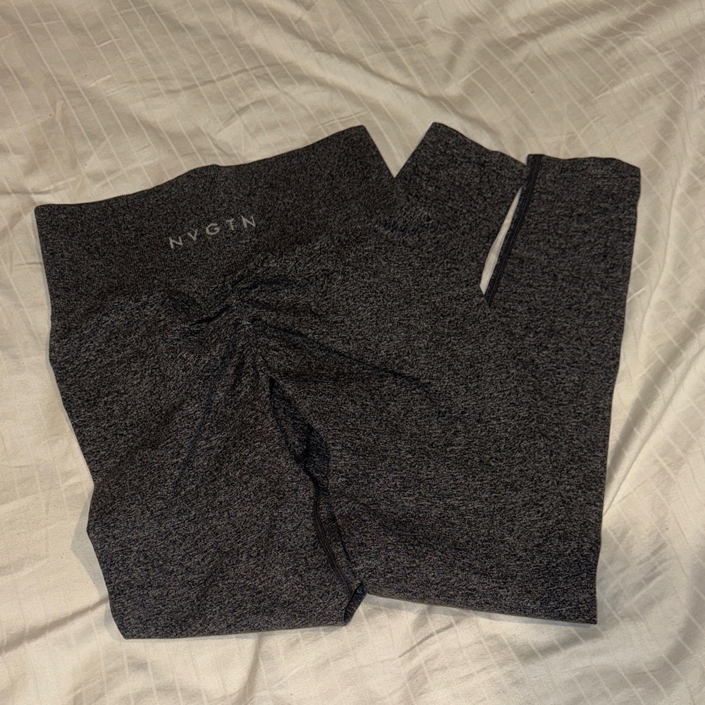 NVGTN Women's Dark Grey Scrunch Seamless Leggings
